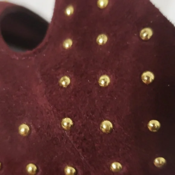 Bebe Burgundy with gold accents platform Heels size 6 - Picture 10 of 10